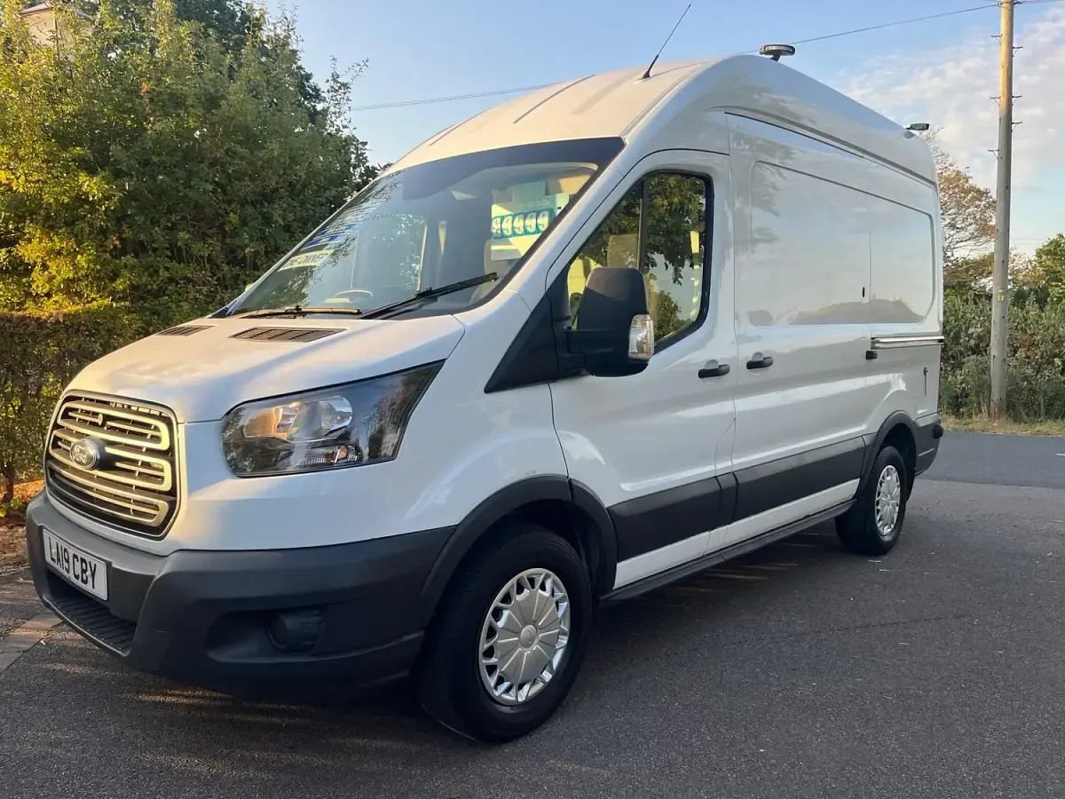 Used Ford Transit 130 HP (95 kW) 2019 White Van