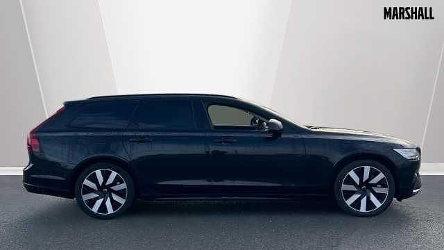 Used Volvo V90 Plus 350 HP (257 kW) 2024 Black Estate