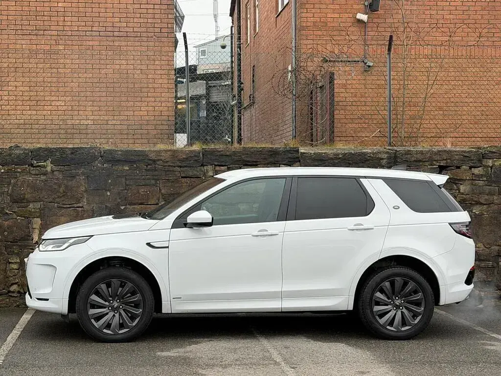 Used Land Rover Discovery Sport SE Dynamic 179 HP (131 kW) 2020 White SUV