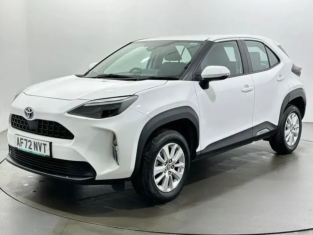 Used Toyota Yaris Cross 2022 White SUV