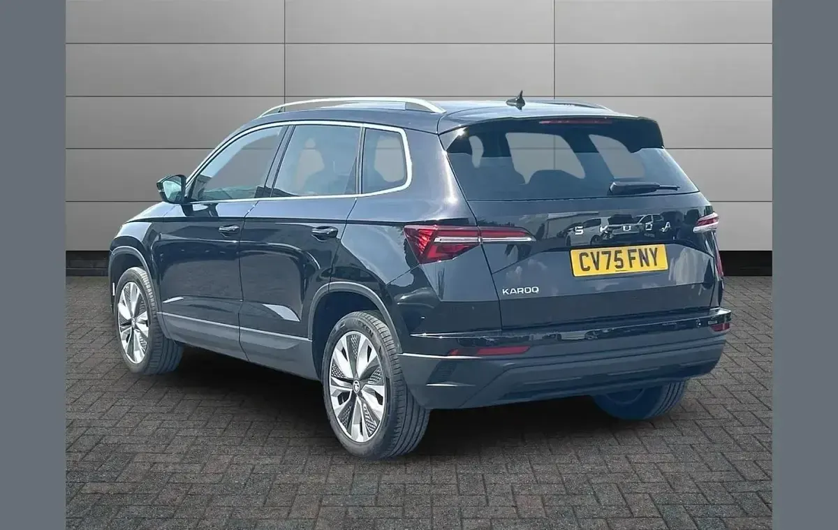 Used Skoda Karoq SE L 150 HP (110 kW) 2025 Black magic pearl effect SUV