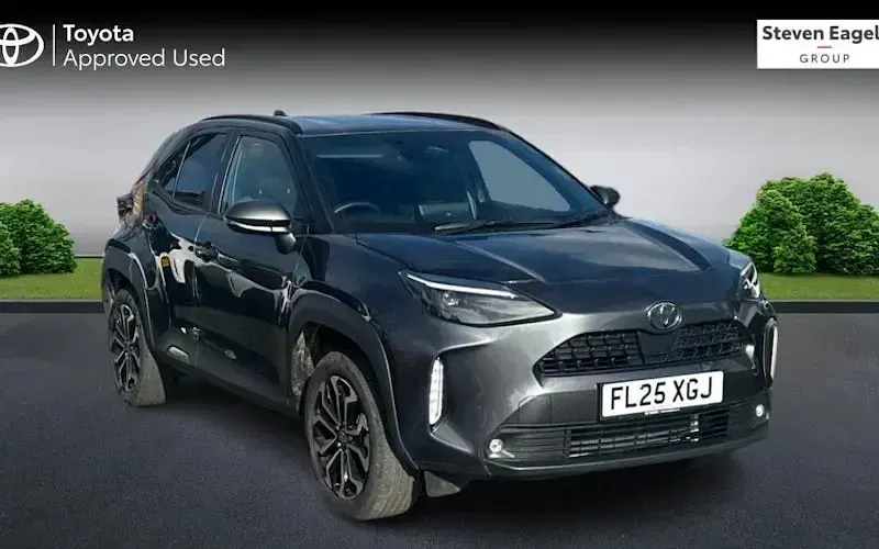 Used Toyota Yaris Hybrid Design 116 HP (85 kW) 2026 Estate