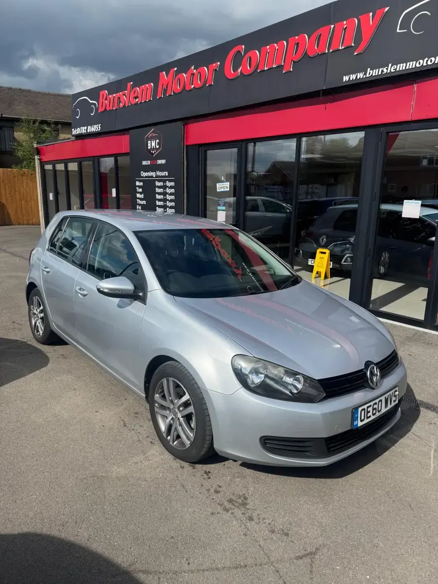 Used VW Golf VI 78 HP (57 kW) 2011 Silver Hatchback