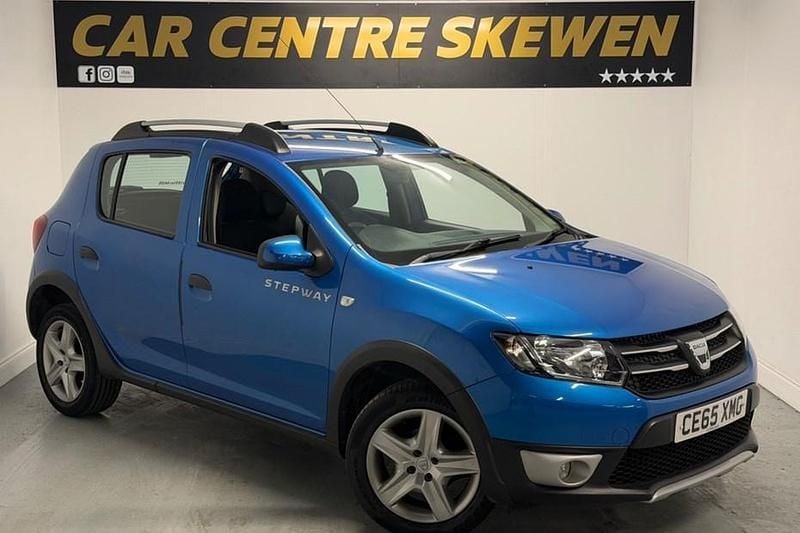 Used Dacia Sandero Lauréate 90 HP (66 kW) 2015