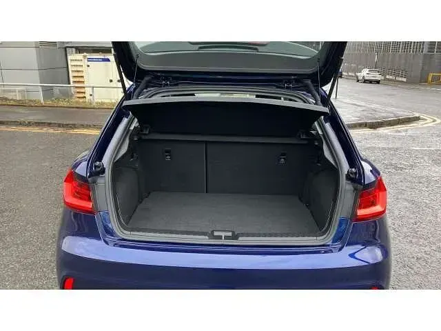 Used Audi A1 Design 95 HP (69 kW) 2023 Blue SUV