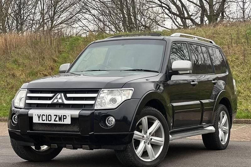 Used Mitsubishi Shogun 197 HP (144 kW) 2010 Black SUV