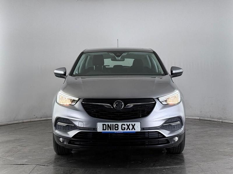 Used Vauxhall Grandland X S 120 HP (88 kW) 2018 Grey SUV