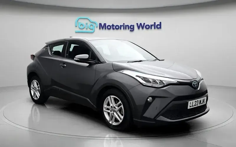 Used Toyota C-HR 122 HP (89 kW) 2023 Grey SUV