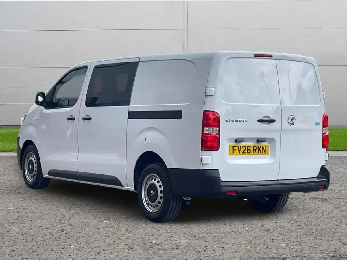 Nouă Vauxhall Vivaro 143 CP (105 kW) 2026 Monovolum