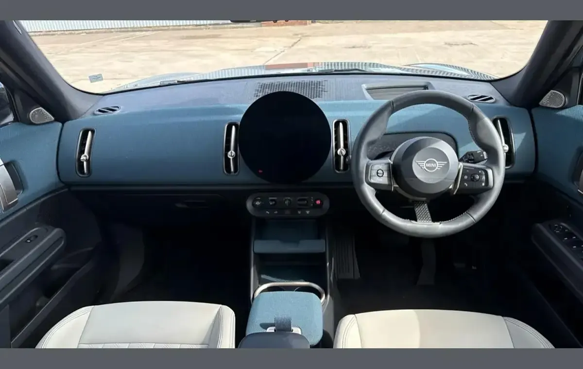 Used Mini Countryman Exclusive 214 HP (157 kW) 2024 Green SUV