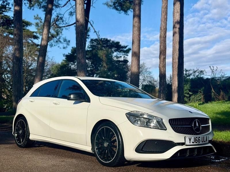 Used Mercedes A180 AMG line 2016 White Hatchback