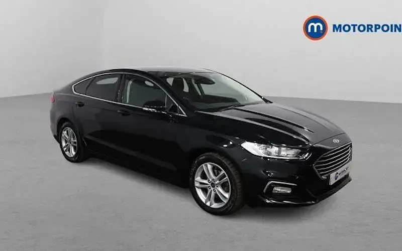Używany Ford Mondeo Zetec 150 KM (110 kW) 2021 Hatchback