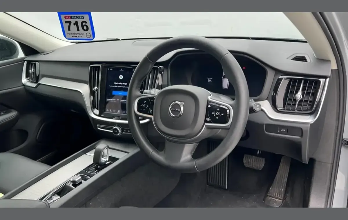 Used Volvo V60 Plus 194 HP (142 kW) 2025 Grey Estate