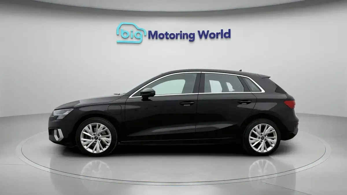 Used Audi A3 Sportback e-tron Sport 201 HP (147 kW) 2024 Hatchback