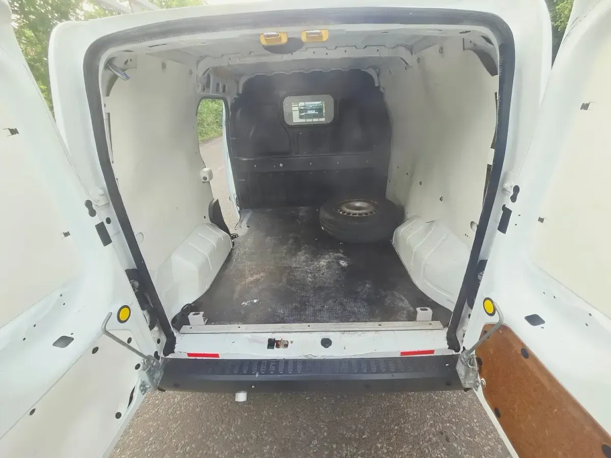 Used Ford Transit 75 HP (55 kW) 2009 White Van
