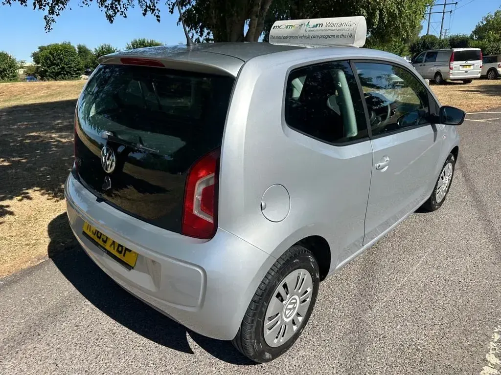 Used VW up! move up! 60 HP (44 kW) 2016 Silver Hatchback
