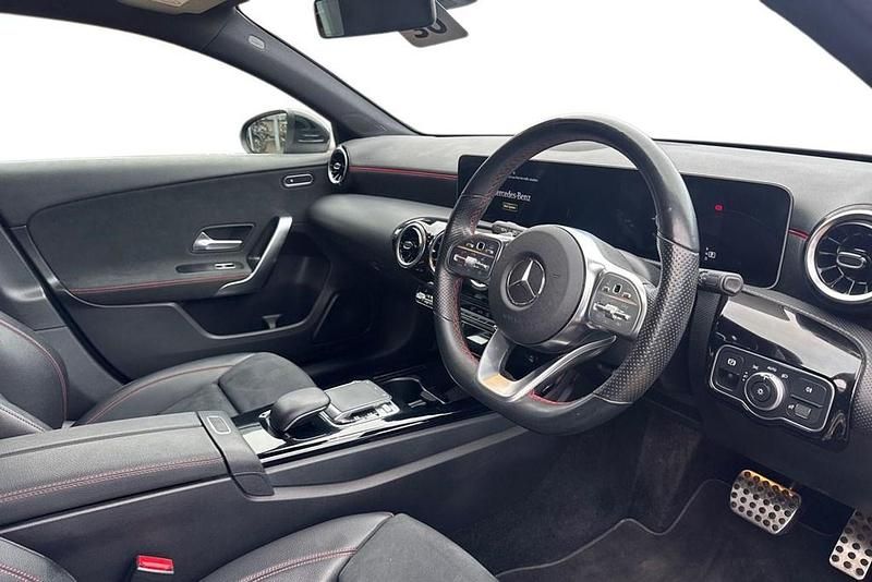 Used Mercedes A180 Executive 116 HP (85 kW) 2019 Black Hatchback