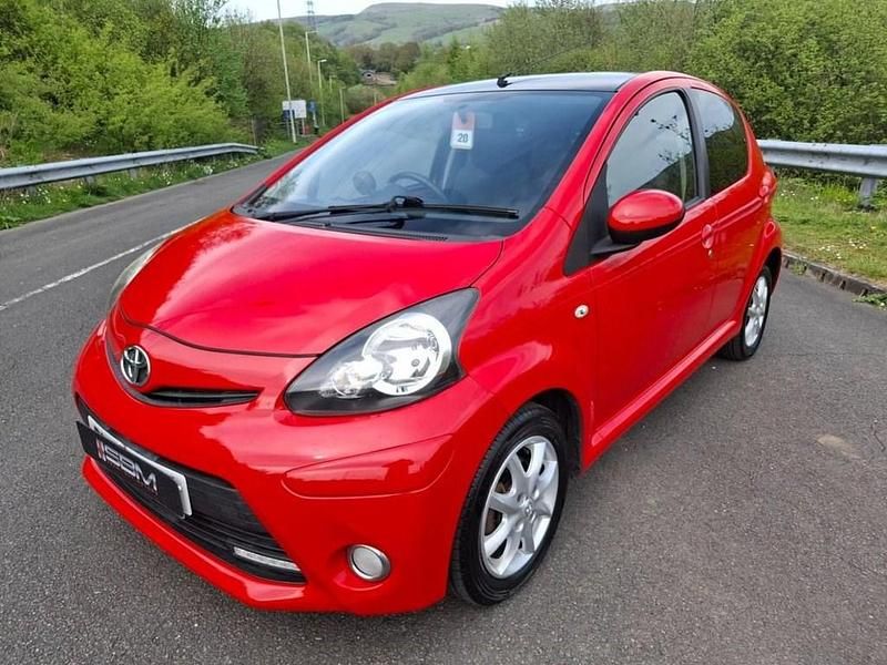 Usado Toyota Aygo 2013 Multicoloured Citadino