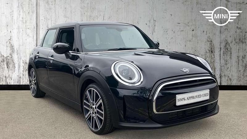 Black Used 2022 Mini Cooper Exclusive Hatchback | £18,422 (A bit pricey) - Image 1/4