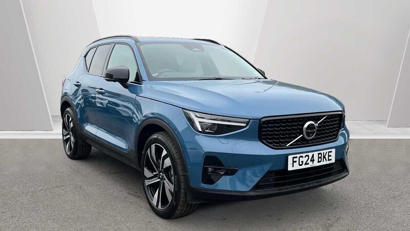 Blue Used 2024 Volvo XC40 Ultimate SUV | £37,990 (Expensive) - Image 1/3