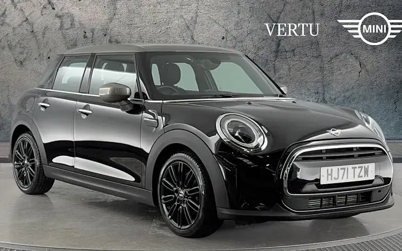 Begagnad Mini Cooper Exclusive 136 HK (100 kW) 2022 Halvkombi