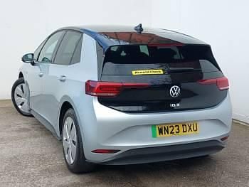 Usado VW ID.3 Pro Performance 150 kW (204 CV) 2023 Plateado Utilitario