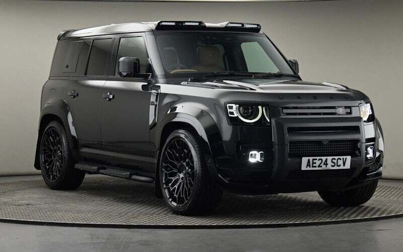 Carpathian grey Used 2024 Land Rover Defender S SUV | £105,000 - Image 1/4
