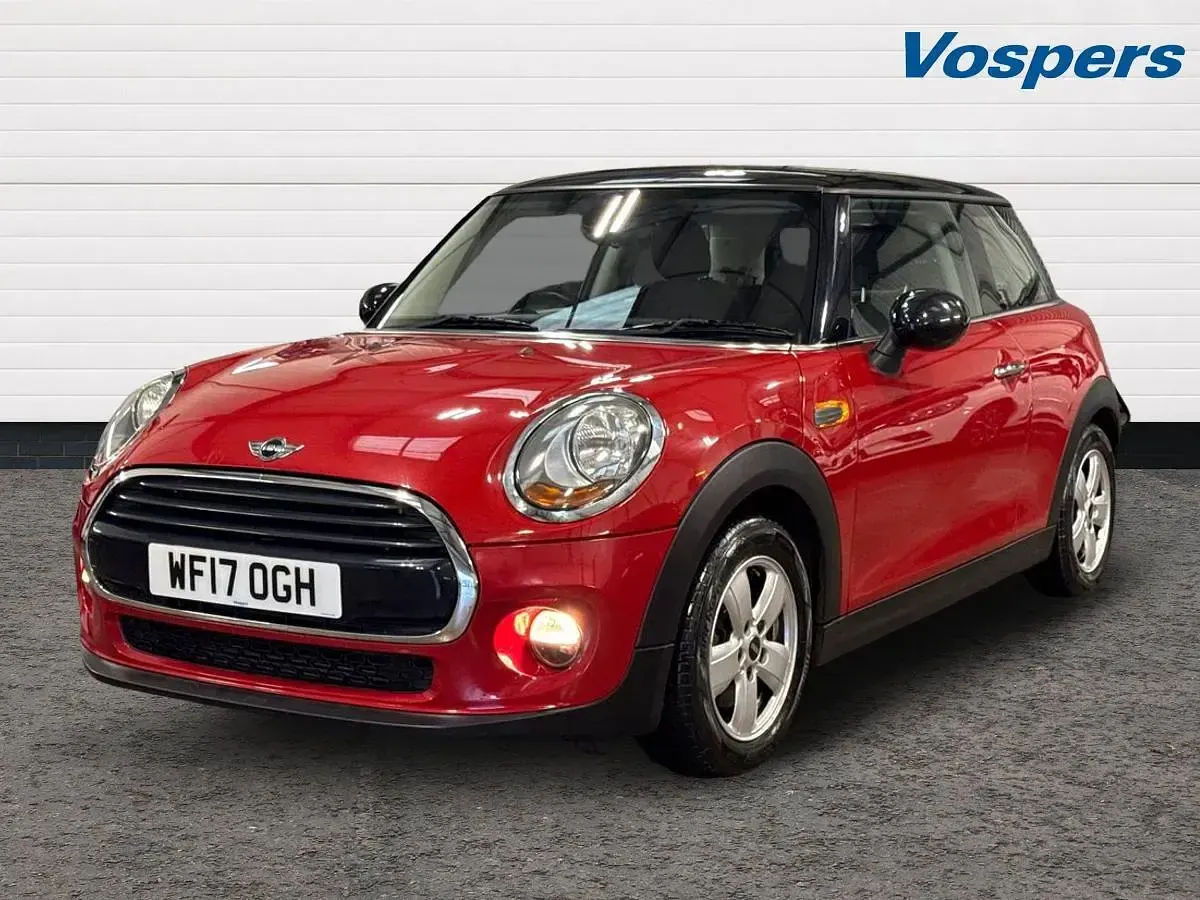 Used Mini Cooper Hatch 134 HP (98 kW) 2017 Red Hatchback