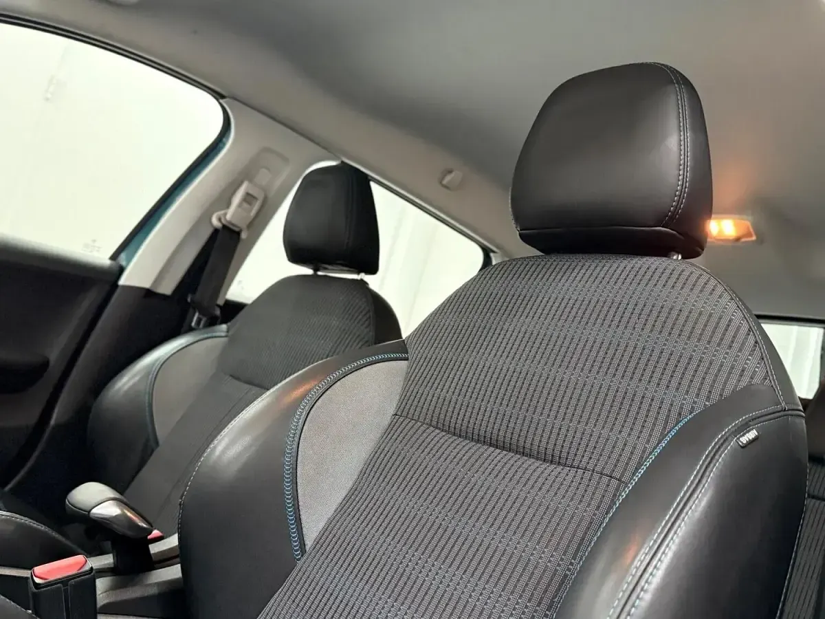Used Peugeot 2008 S 110 HP (80 kW) 2015 Green SUV