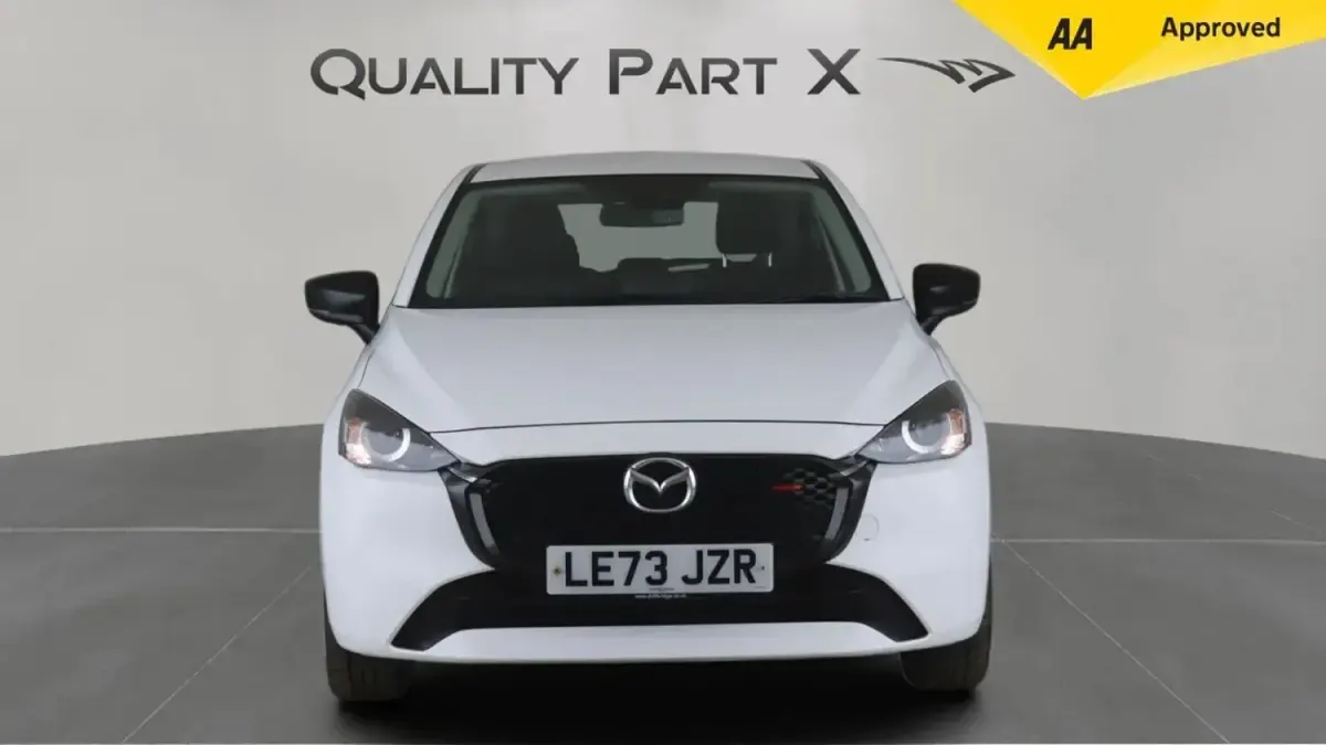 Second-hand Mazda 2 Homura-Line 116 CP (85 kW) 2024 Alb Hatchback