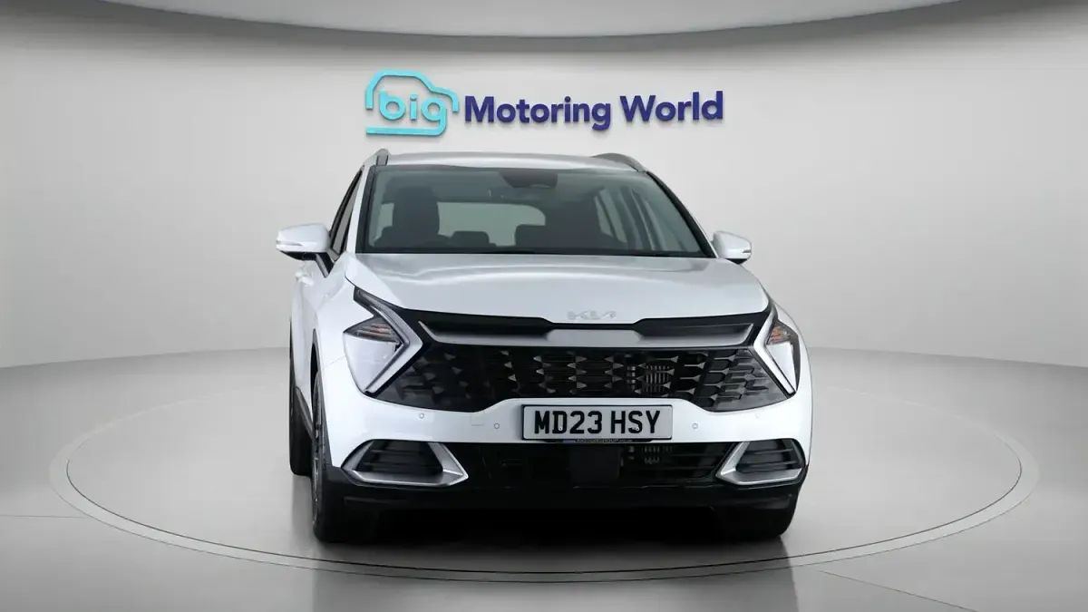 Used Kia Sportage 2023 White SUV