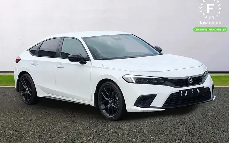 Begagnad Honda Civic Sport 143 HK (105 kW) 2024 Halvkombi