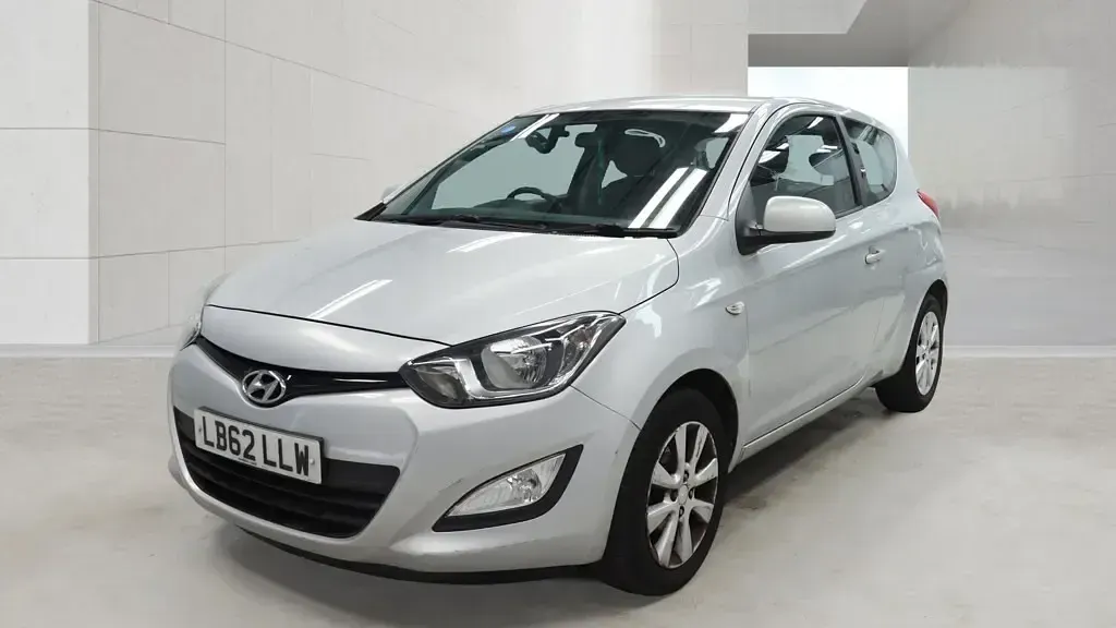 Used Hyundai i20 Active 2012 Silver Hatchback
