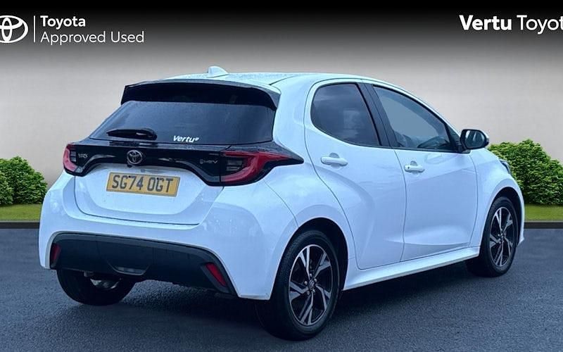 Used Toyota Yaris Hybrid Design 116 HP (85 kW) 2026 Hatchback