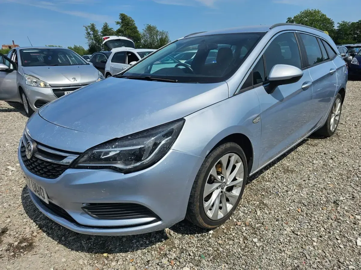 Used Vauxhall Astra 2017 Silver Estate