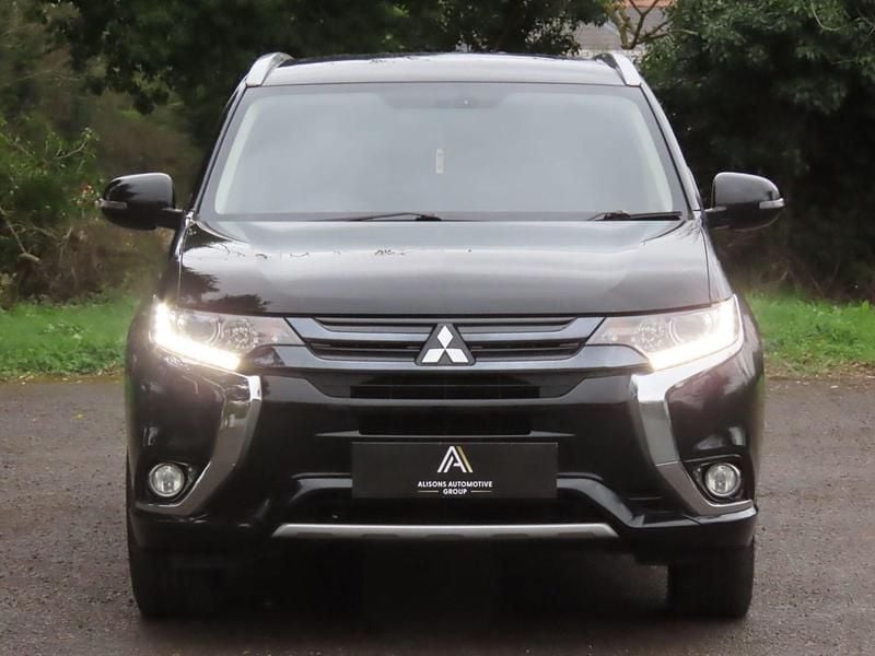 Used Mitsubishi Outlander P-HEV 2015 Black Estate