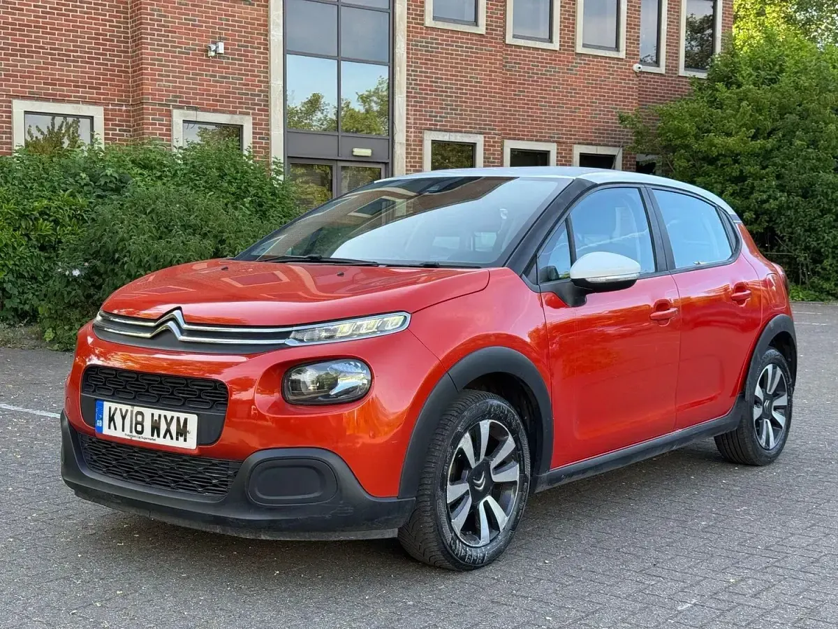 Used Citroën C3 Feel 82 HP (60 kW) 2018 Orange Hatchback