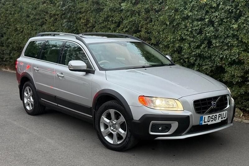 Silver Used 2008 Volvo XC70 SE Lux Estate | £3,995 (Fair price) - Image 1/1