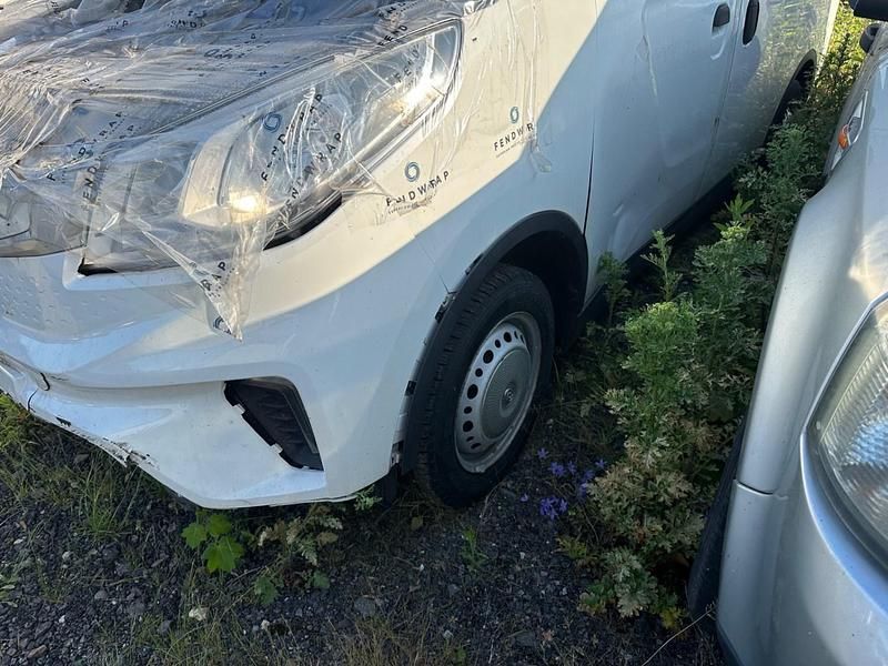 Used Maxus eDeliver 3 89 kW (122 HP) 2021 White Van