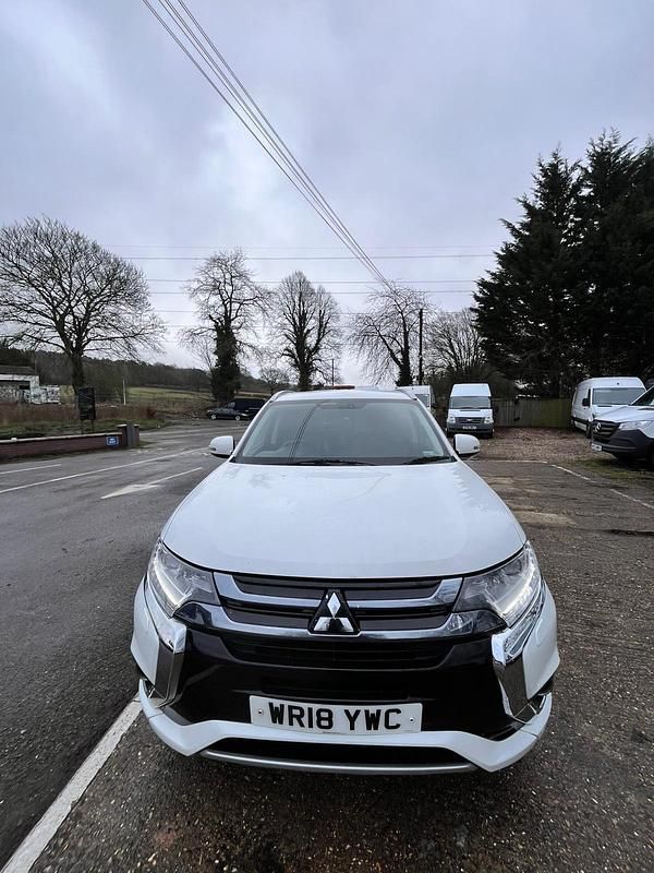 Used Mitsubishi Outlander P-HEV 2018 White