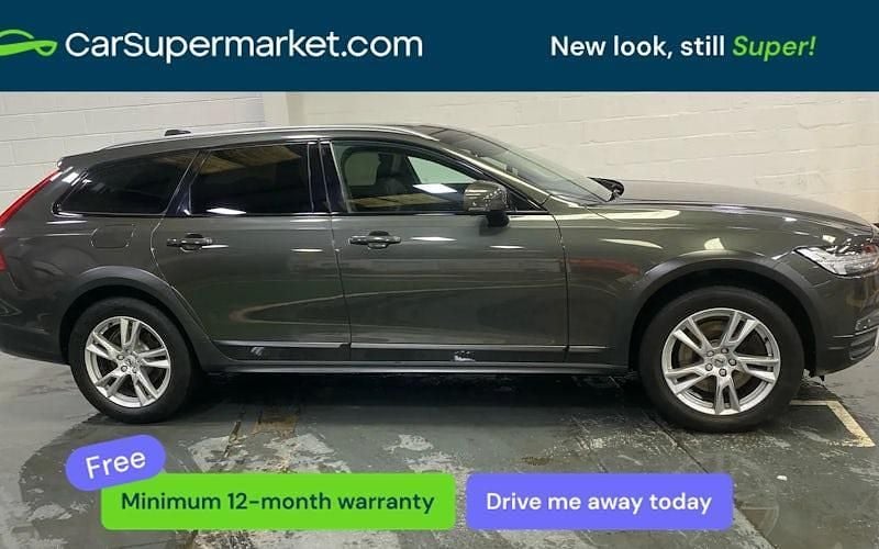 Usado Volvo V90 CC Pro 190 HP (139 kW) 2018 Cinzento Carrinha