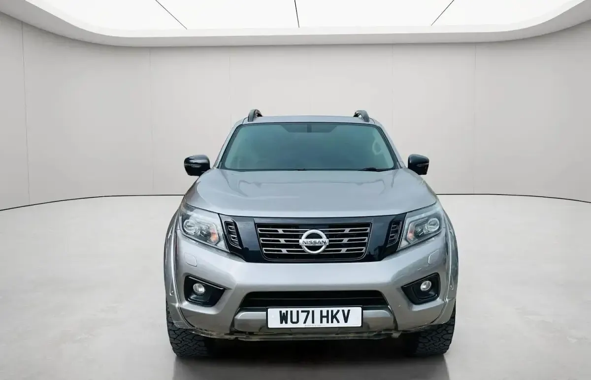Used Nissan Navara N-Guard 190 HP (139 kW) 2021 Grey Pickup