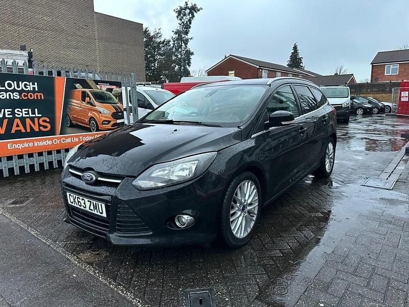 Used Ford Focus Zetec 115 HP (84 kW) 2013 Black Estate