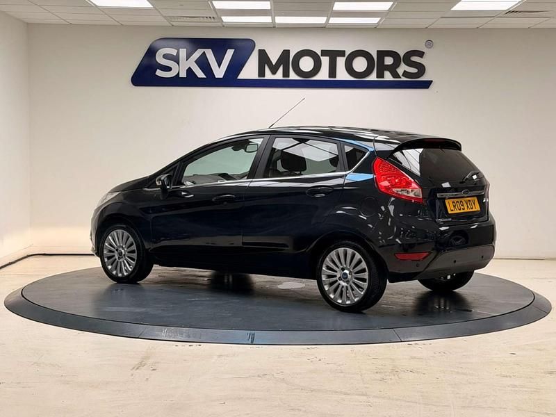 Used Ford Fiesta Titanium 94 HP (69 kW) 2009 Black Hatchback