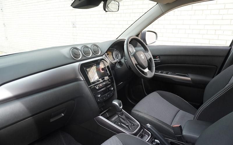 Used Suzuki Vitara SZ-T 116 HP (85 kW) 2023 Land breeze green SUV