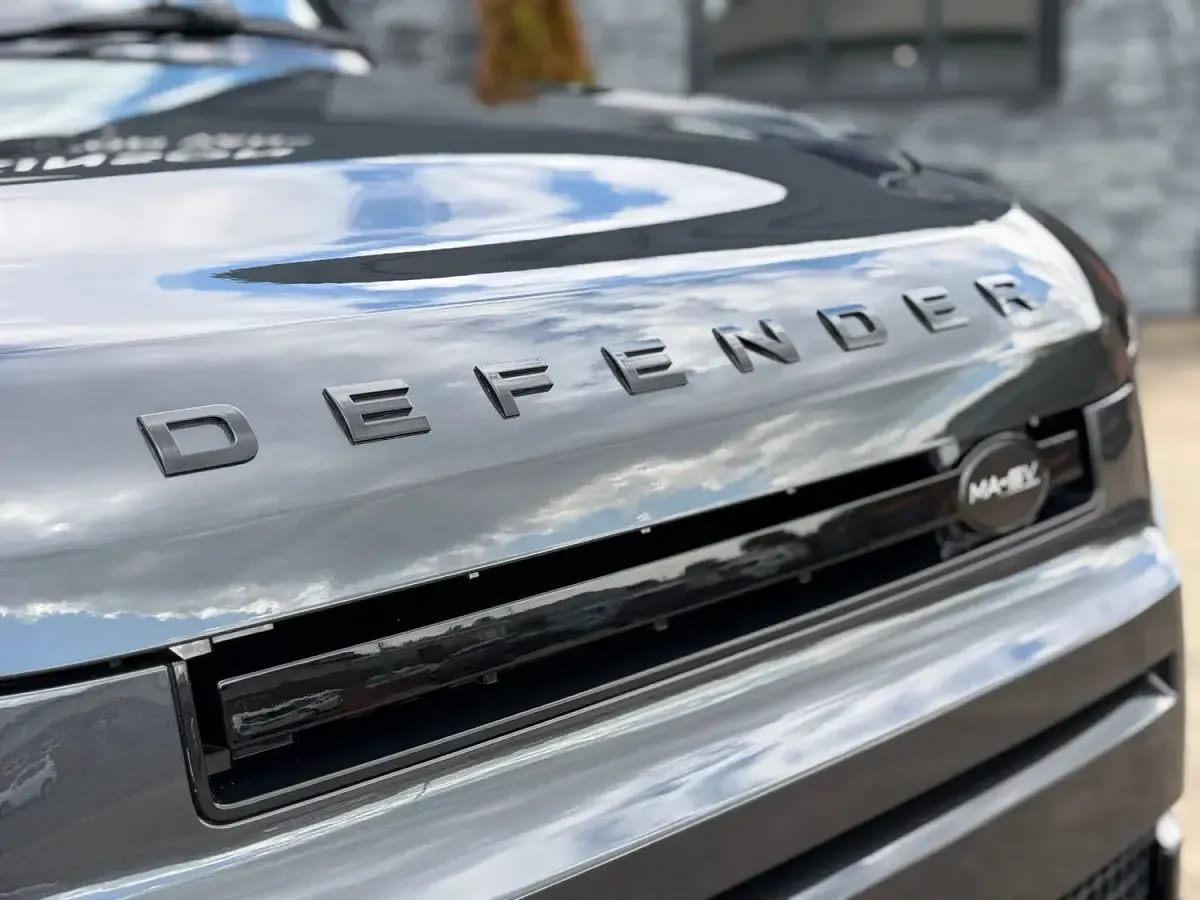 Nowe Land Rover Defender SE Dynamic 2026 Szary SUV