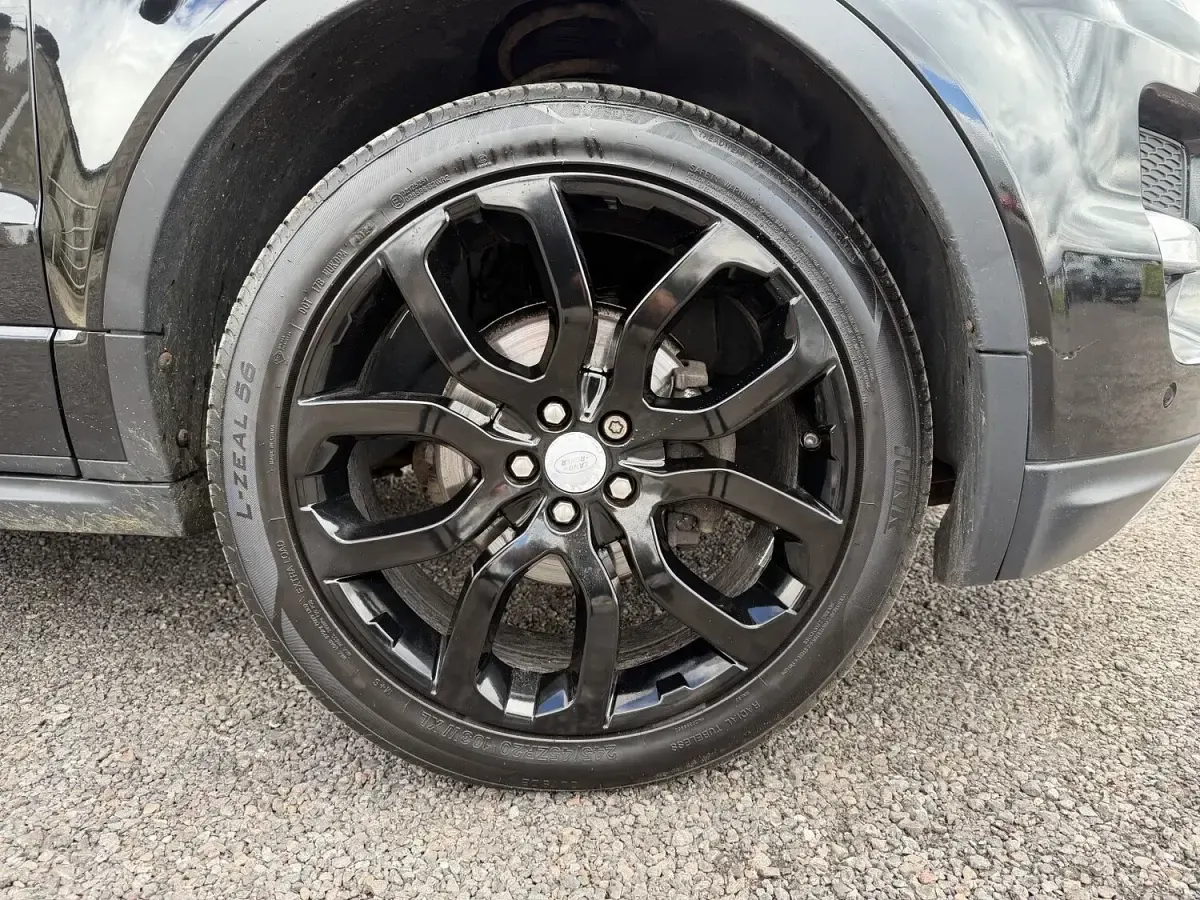 Used Land Rover Range Rover evoque Dynamic 2015 Black Estate