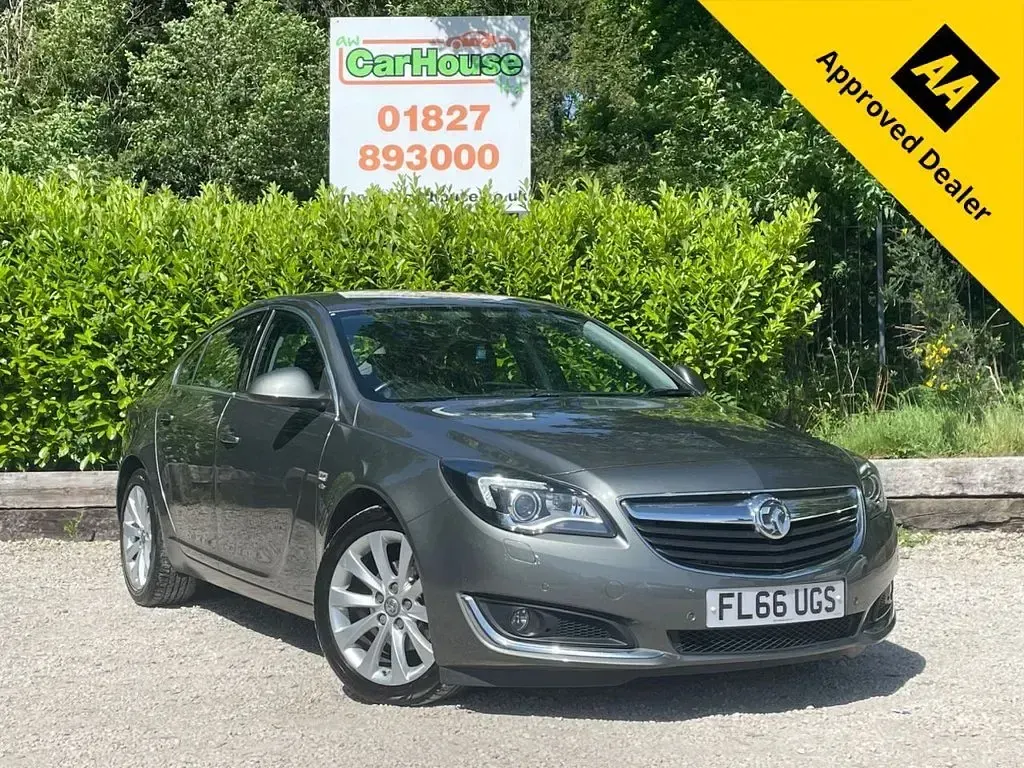 Begagnad Vauxhall Insignia Elite 170 HK (125 kW) 2016 Halvkombi