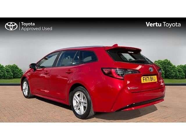 Used Toyota Corolla Sport 122 HP (89 kW) 2021 Red Estate
