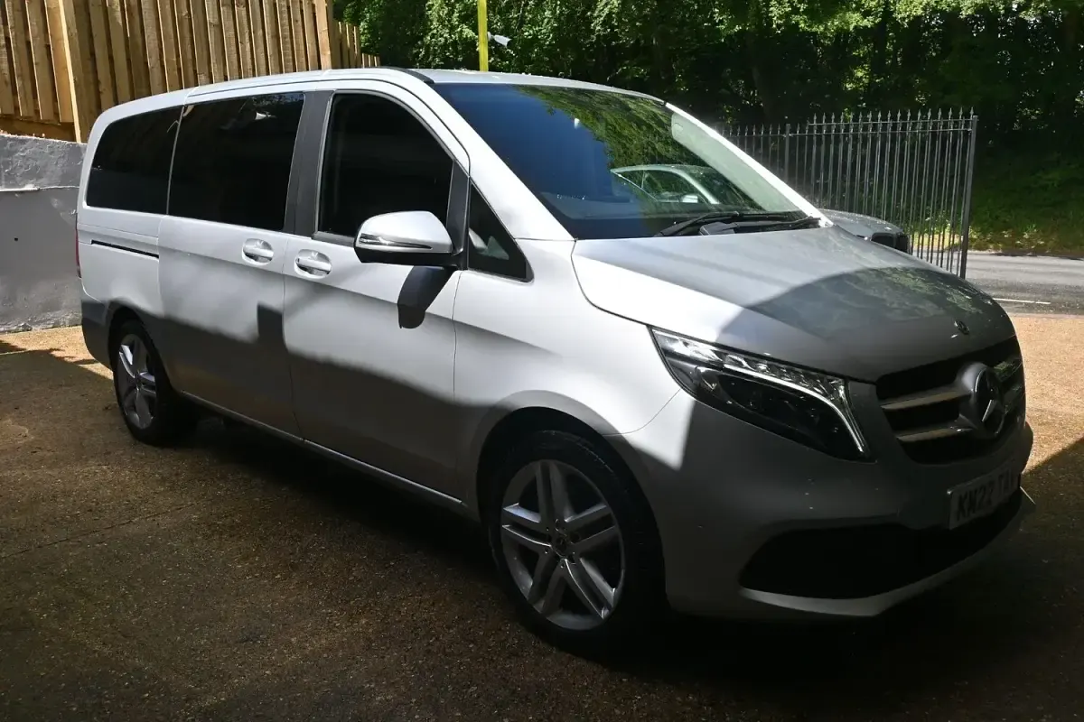 Used Mercedes V220 163 HP (119 kW) 2022 Silver MPV